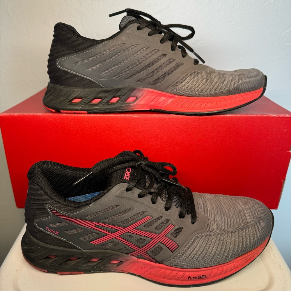 ASICS FuseX Women’s Running Shoe SZ 7 Gray / Pink